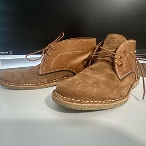 Kenneth Cole Reaction Tan Suede Chukka Boots